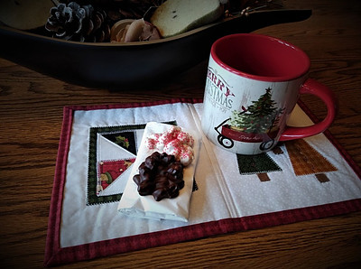 Christmas mug rug with Christmas mug and candy