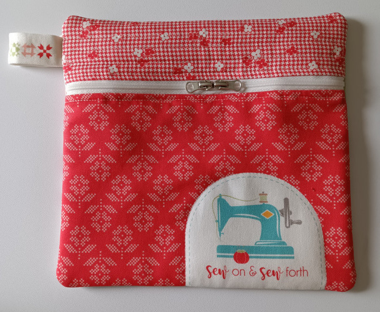 Sew and Sew Forth red zippered fabric project bage